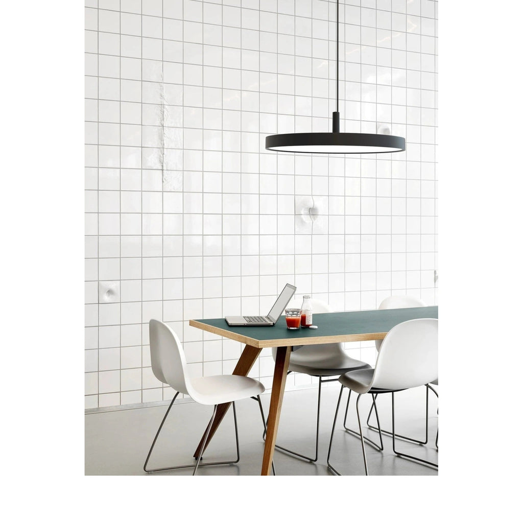 Louis Poulsen LP Slim Round Pendant Ø 250 mm, black
