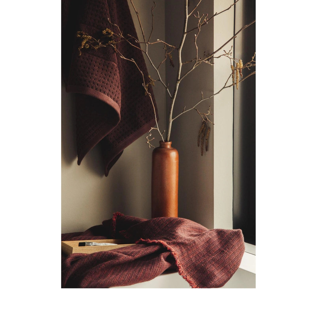 Juna Check Towel Chocolate, 70x140 Cm