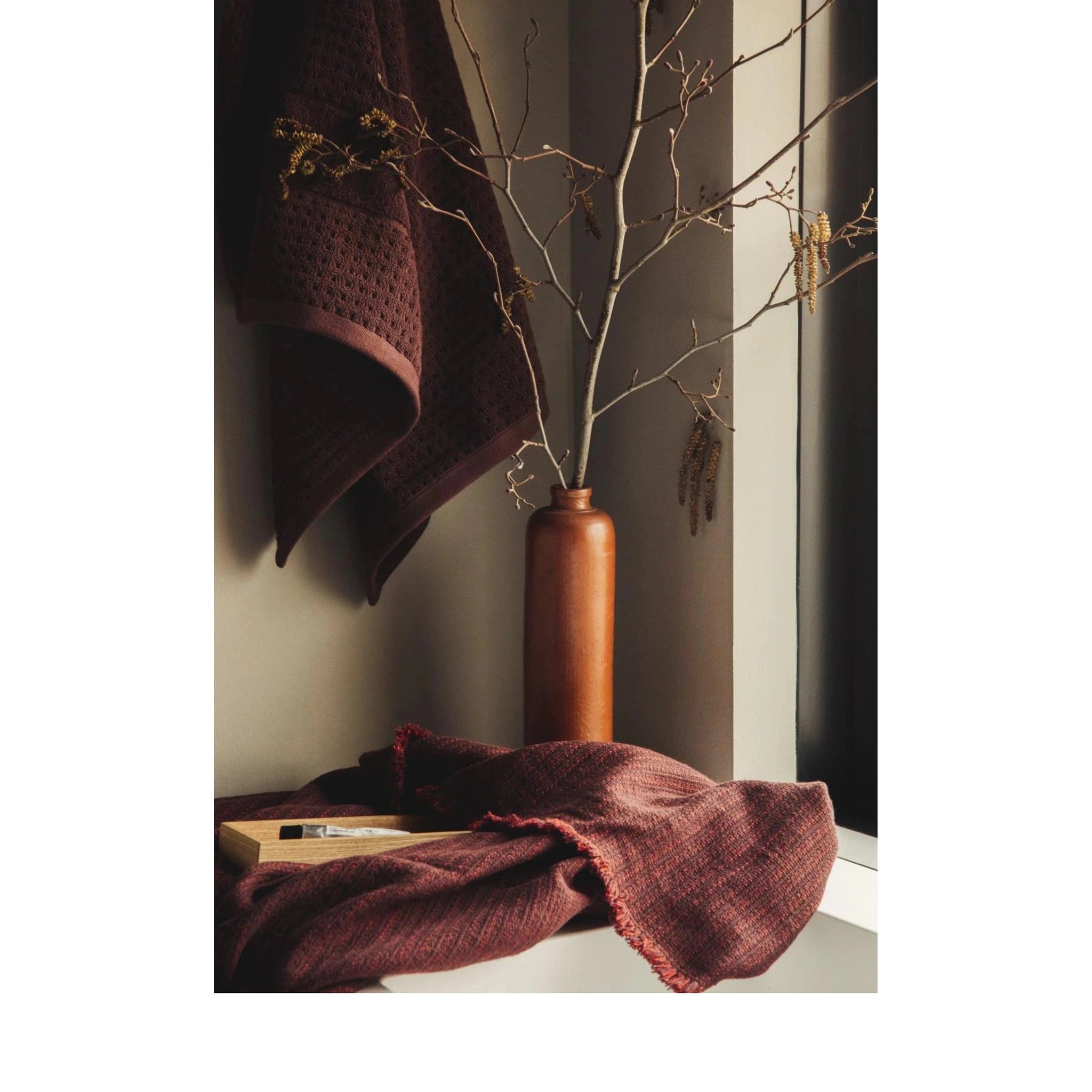 Juna Check Towel Chocolate, 70x140 Cm