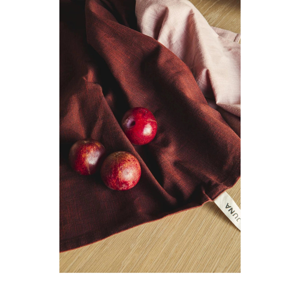 Juna Reflection Towel Chocolate, 70x140 Cm