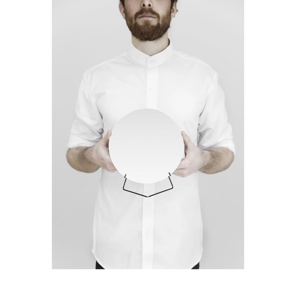 Sleek Moebe Standing Mirror Ø20 cm in Black - Minimalist Design