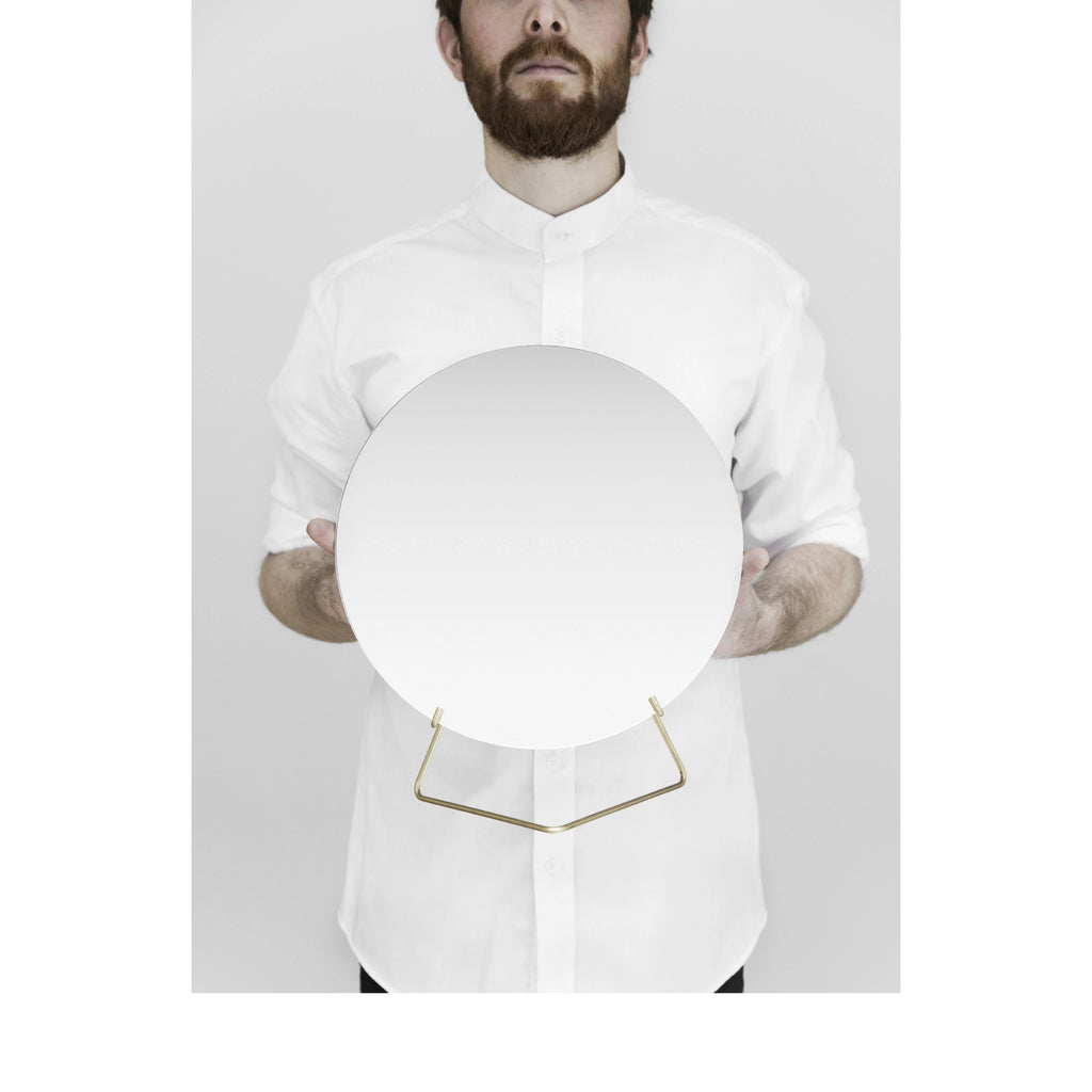 Elegant Moebe Standing Mirror Ø30 cm in Brass for Table or Shelf Decor