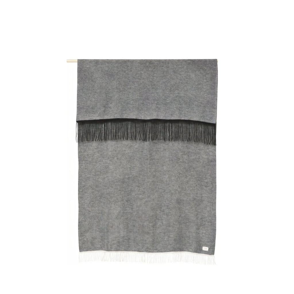 Form & Refine Aymara 100% Alpaca Plaid 130x190 cm — Light/Dark Grey