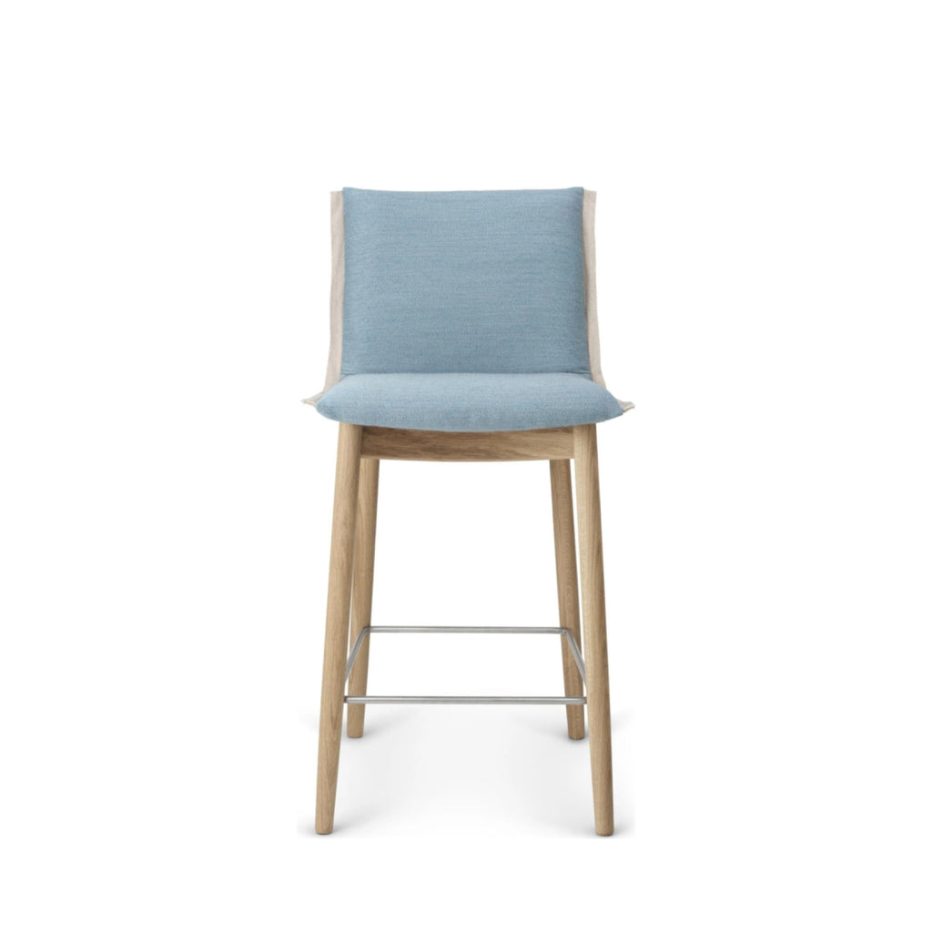 Carl Hansen E007 Embrace Bar Stool Oak Oiled, Mood 03103