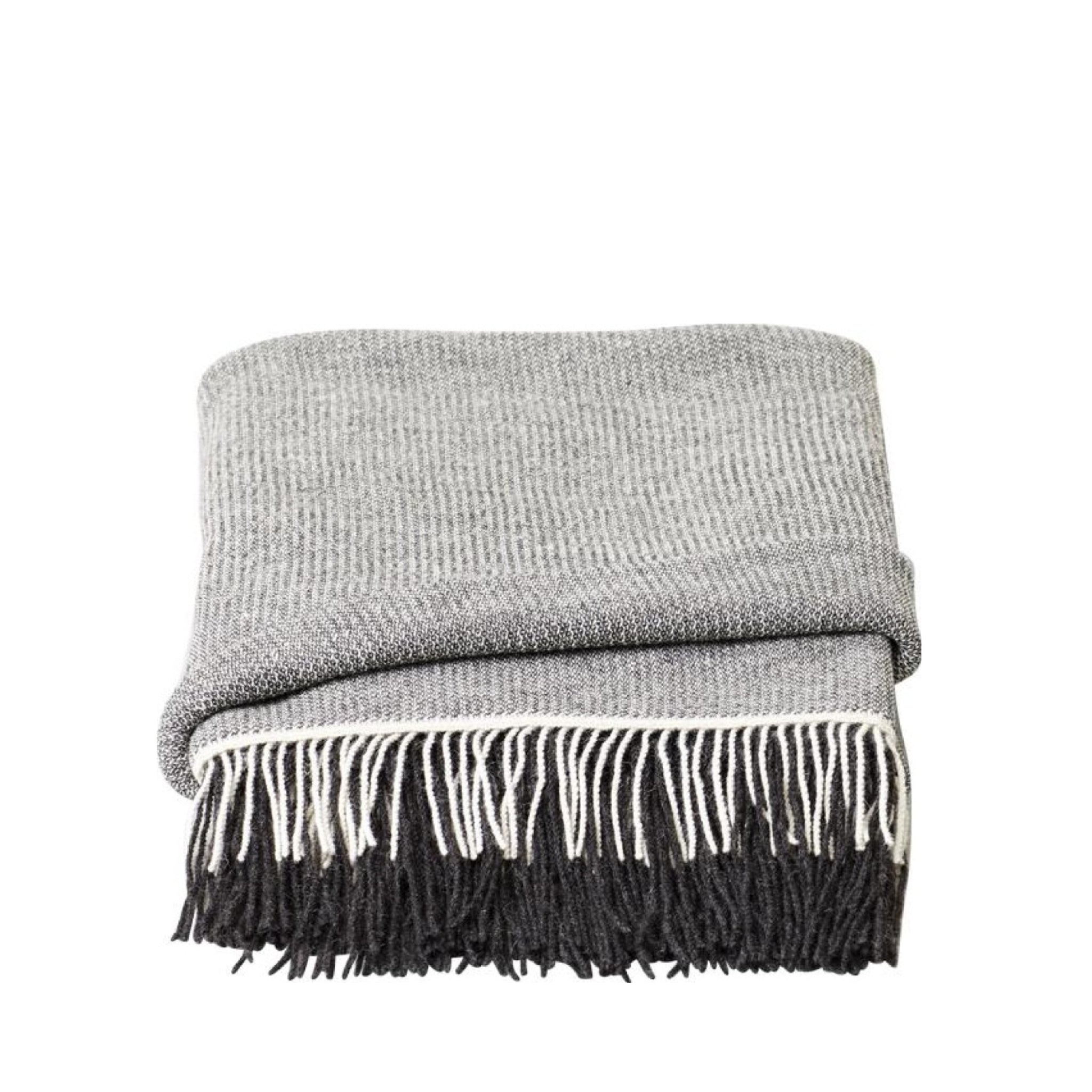 Form & Refine Aymara 100% Alpaca Plaid 130x190 cm — Light/Dark Grey