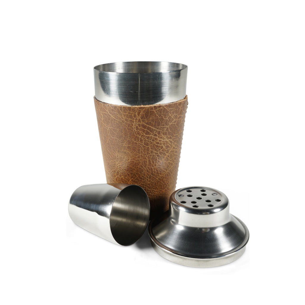 Authentic Models Travel Shaker