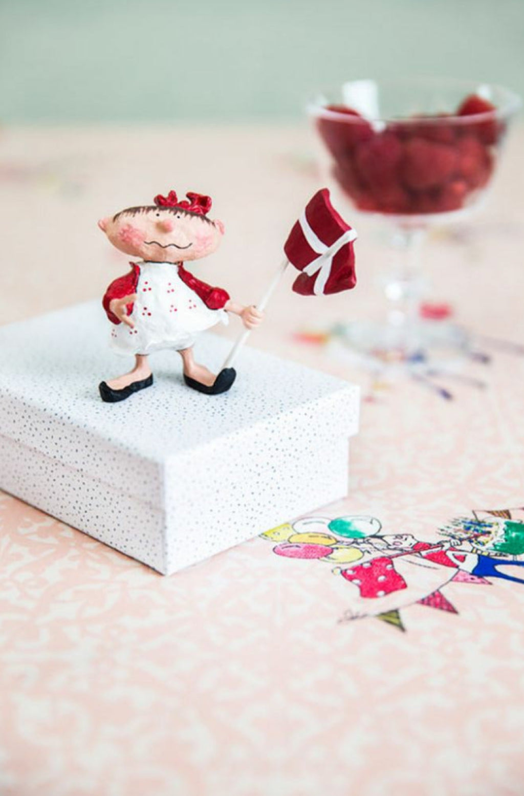 Medusa Copenhagen Glass With Crystal Plastic Base