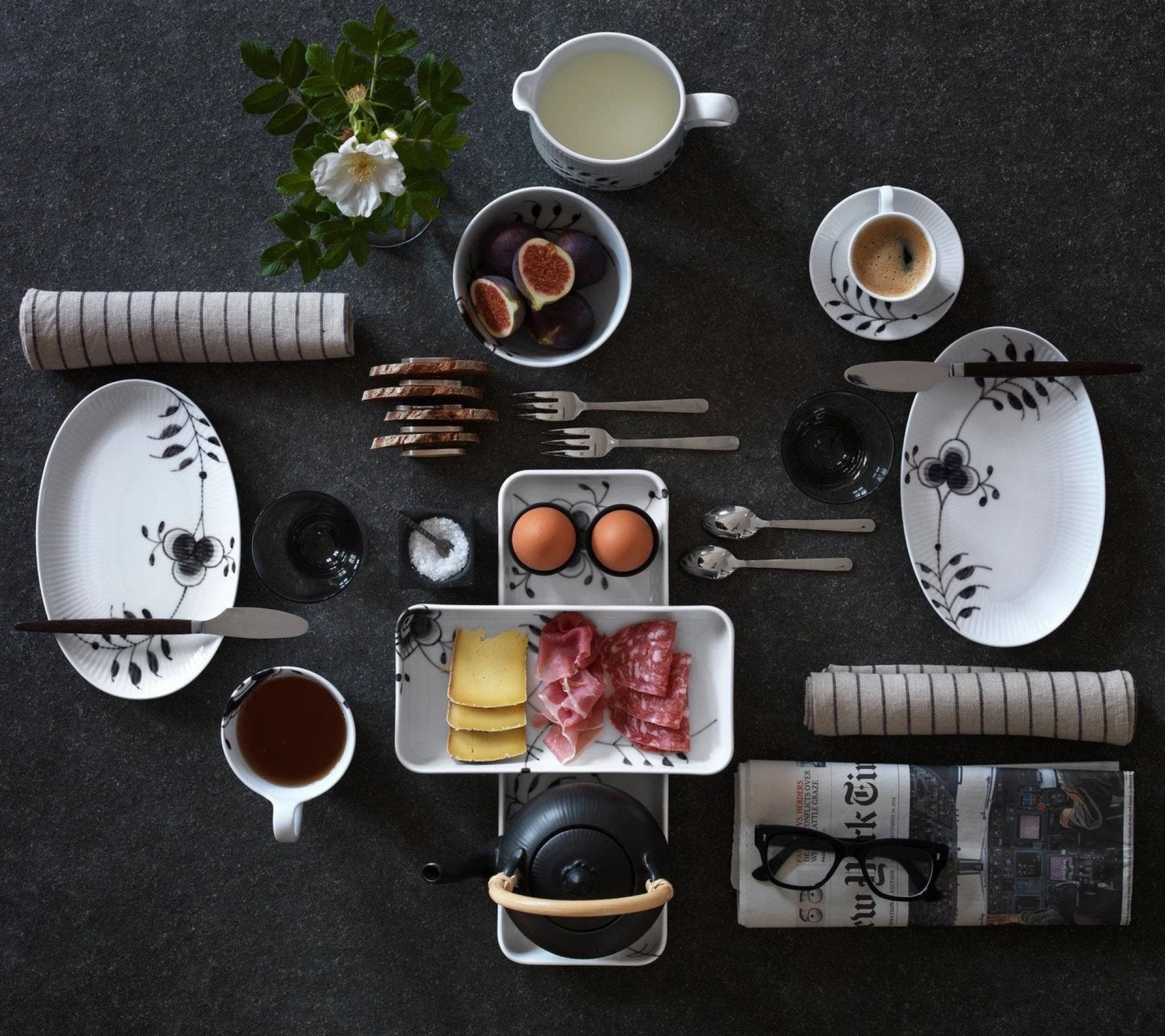 Royal Copenhagen Black Fluted Mega Plate, 23cm