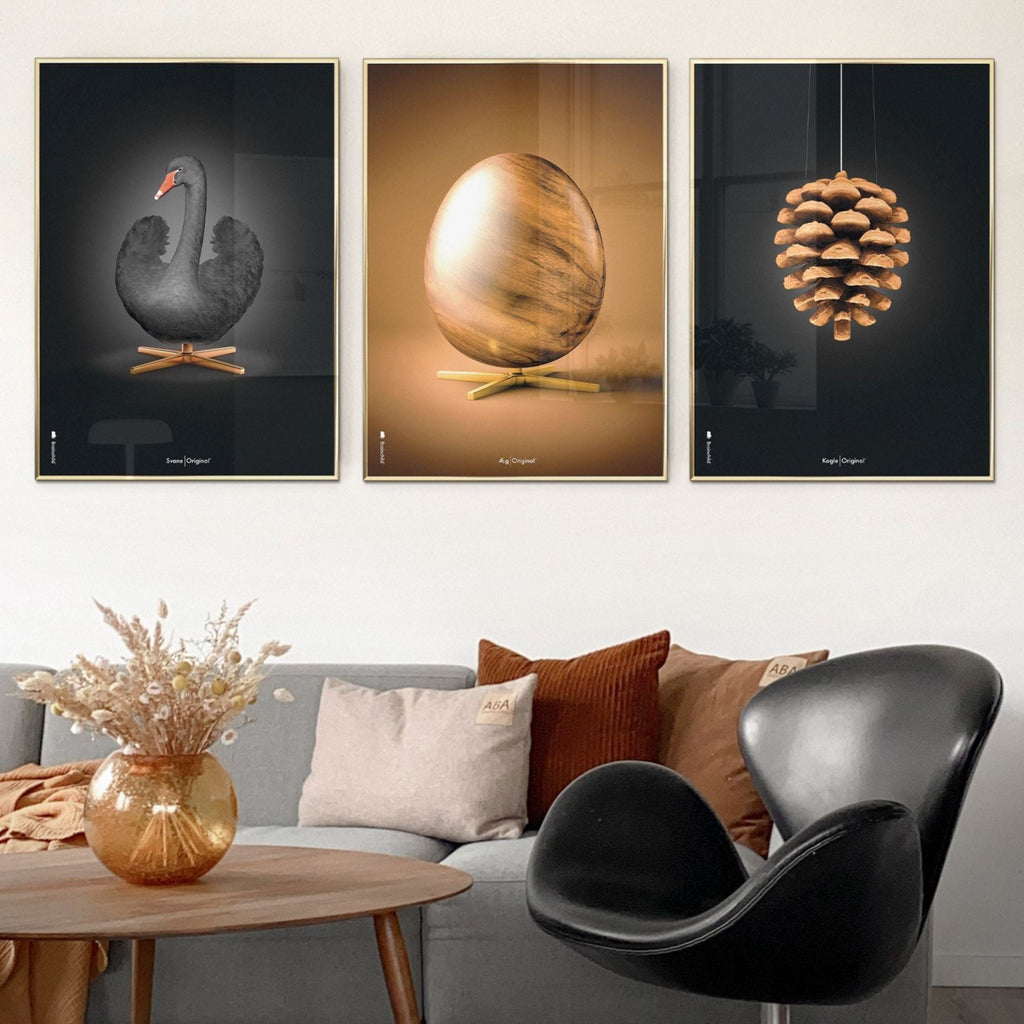 Brainchild pine cone classic poster, frame in black lacquered wood 30x40 cm, black background