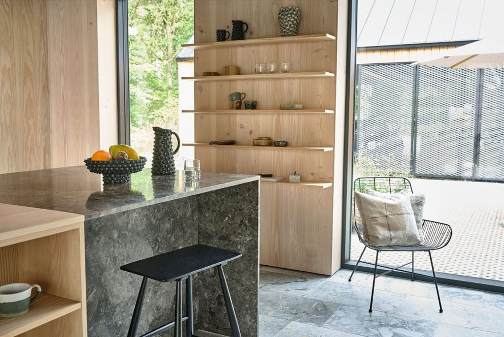 Villa Collection Raffia High Stool, Black