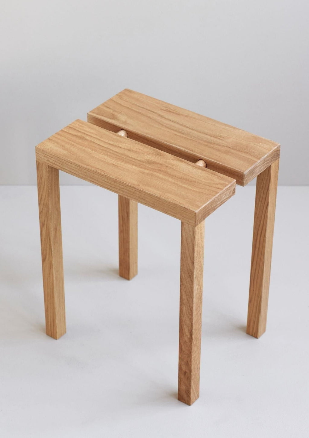Versatile Moebe Peg Stool: Oak Seat, Table & Stand - Stackable & Portable