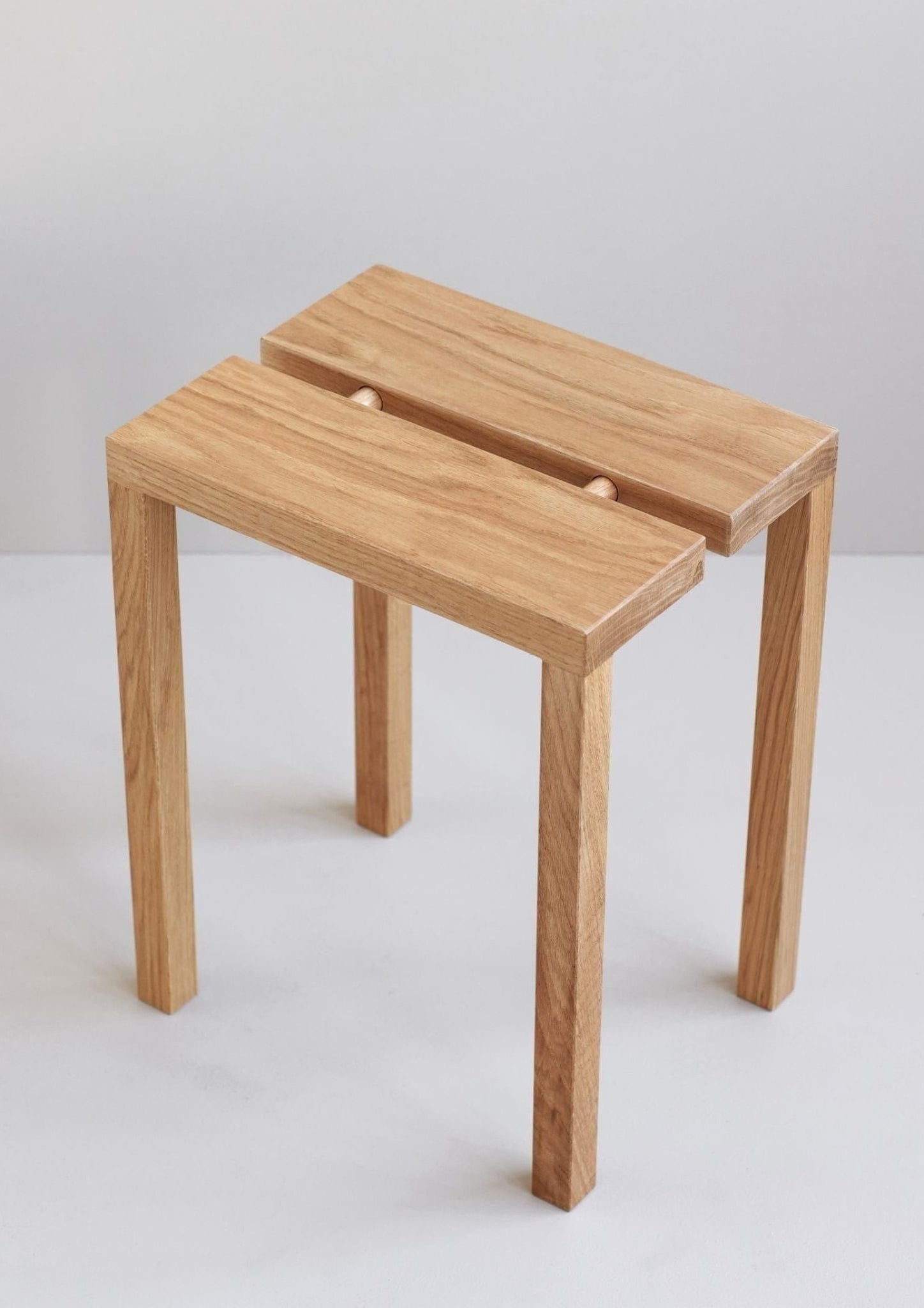 Versatile Moebe Peg Stool: Oak Seat, Table & Stand - Stackable & Portable