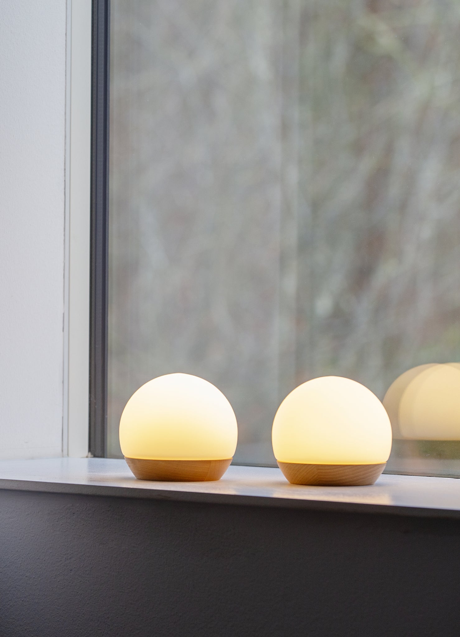 Spring Copenhagen Snowball Rechargeable Table Lamp