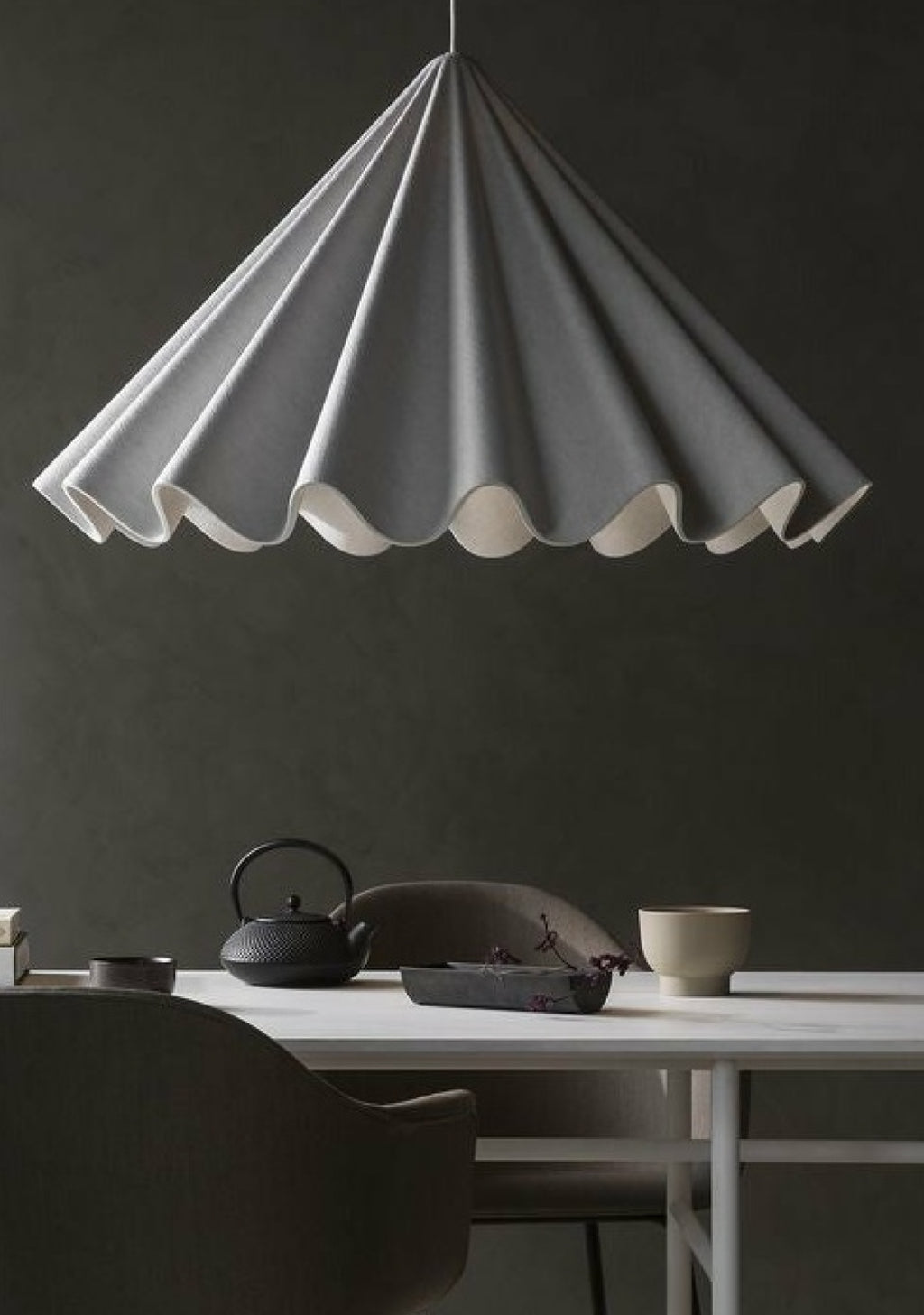 Audo Copenhagen Harbour Dining Dark Stained Oak, Burned Red