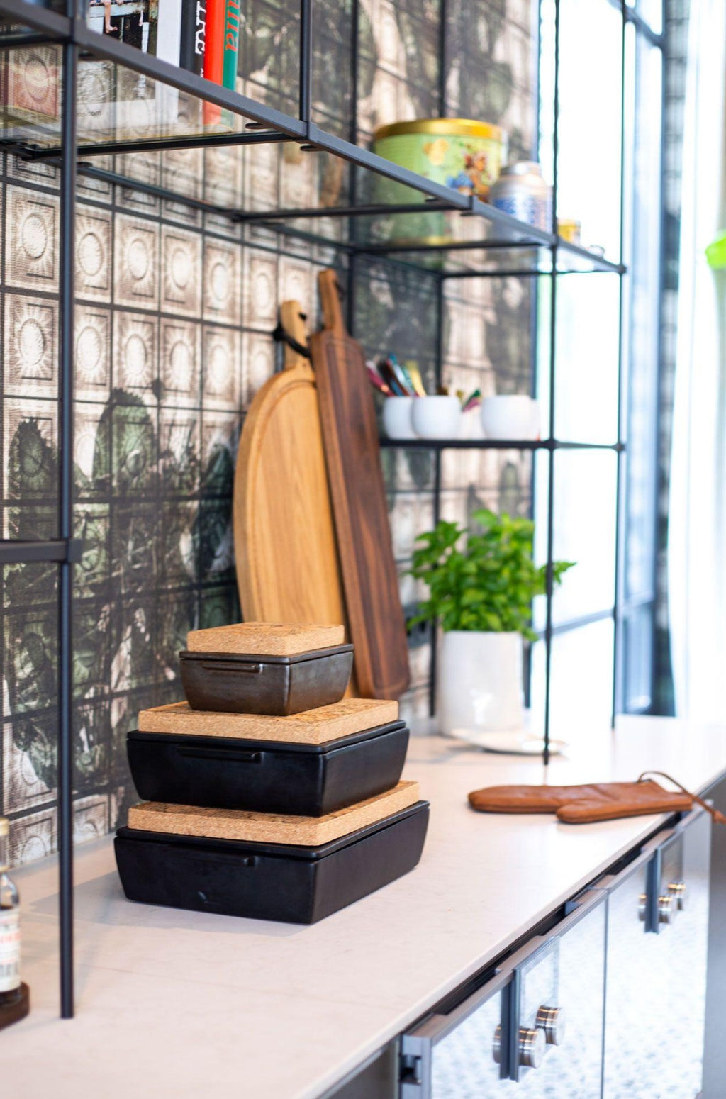 Dutchdeluxes rectangular casserole dish large, matt black