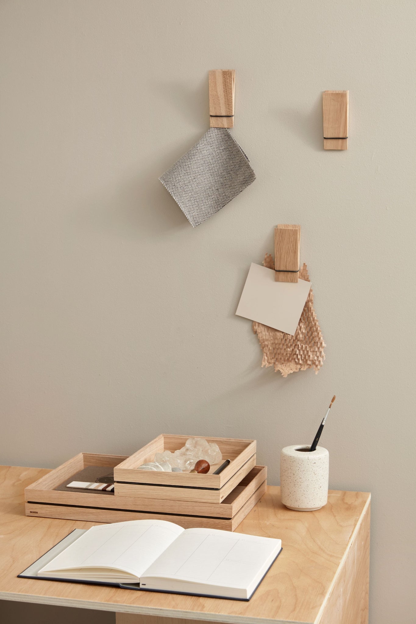 Moebe Oak Wooden Clips - Versatile Pinch Series for Home & Office Use