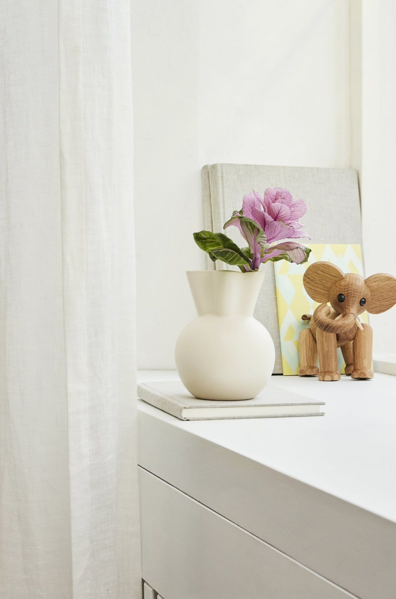 Spring Copenhagen Vase With Curved Top, 20cm