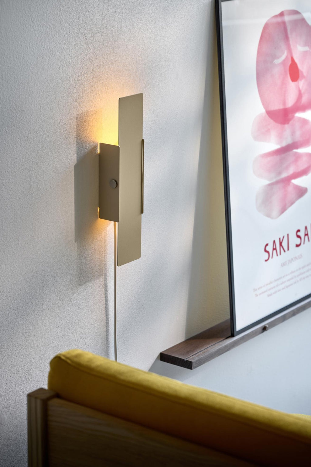 MOEBE Pivoting Wall Lamp in Sand: Minimalist Danish Design Lighting