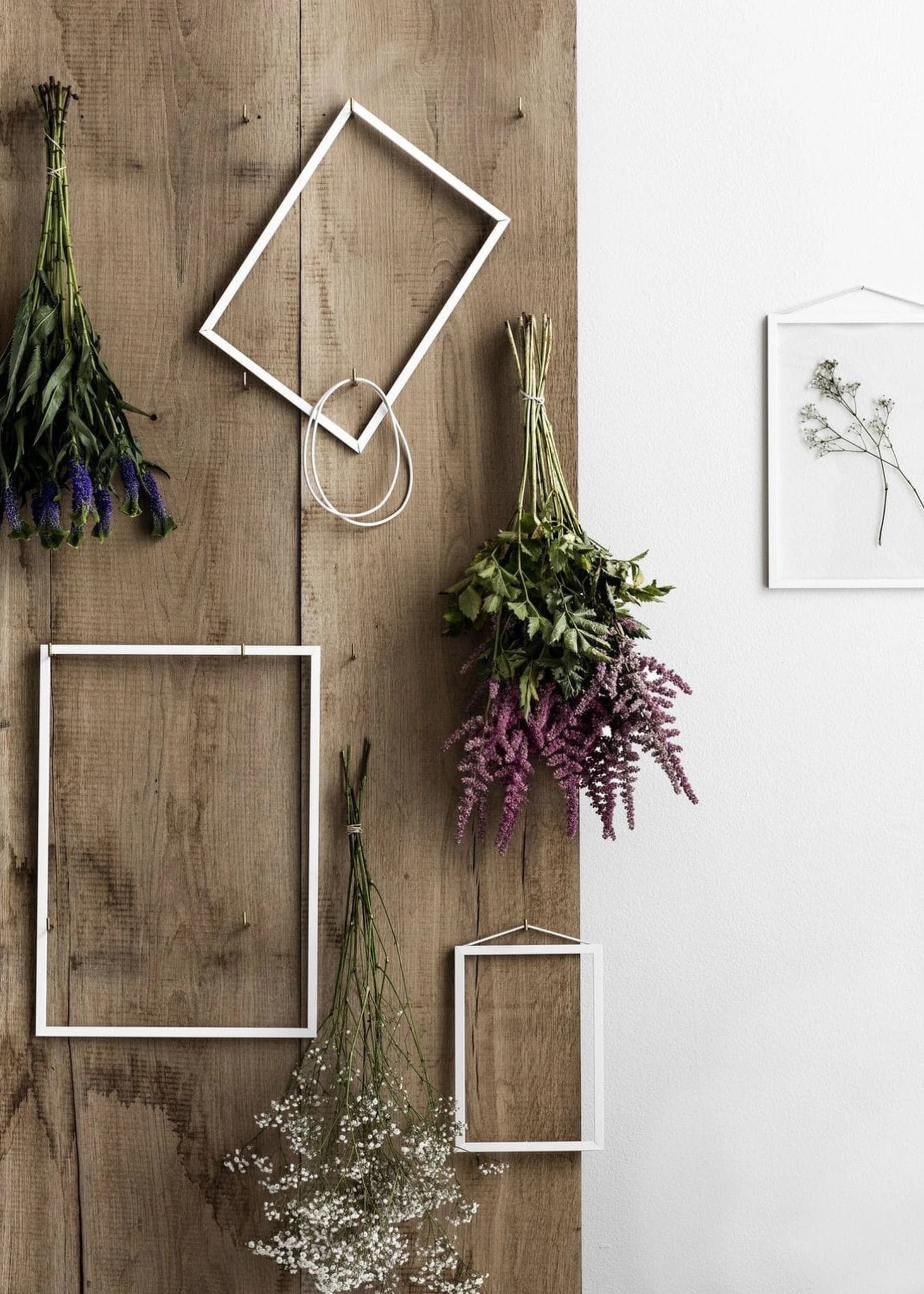 Moebe Frame A3 White - Stylish European Design with Acrylic & Aluminum