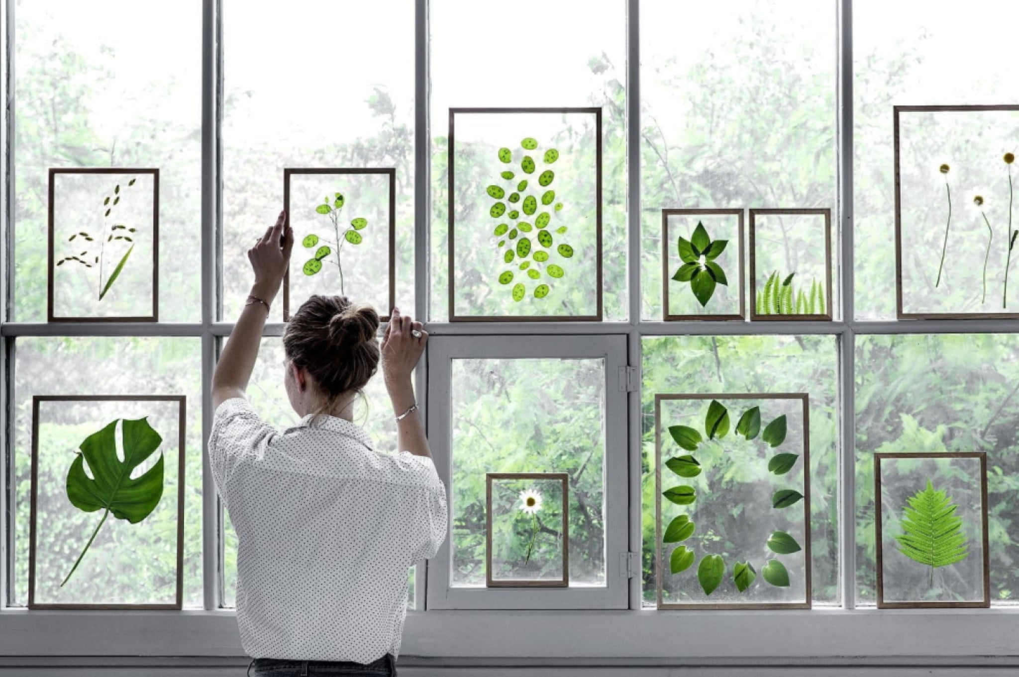 Moebe Frame 50x70 cm Oak - Stylish Acrylic Glass Frame Made in Europe