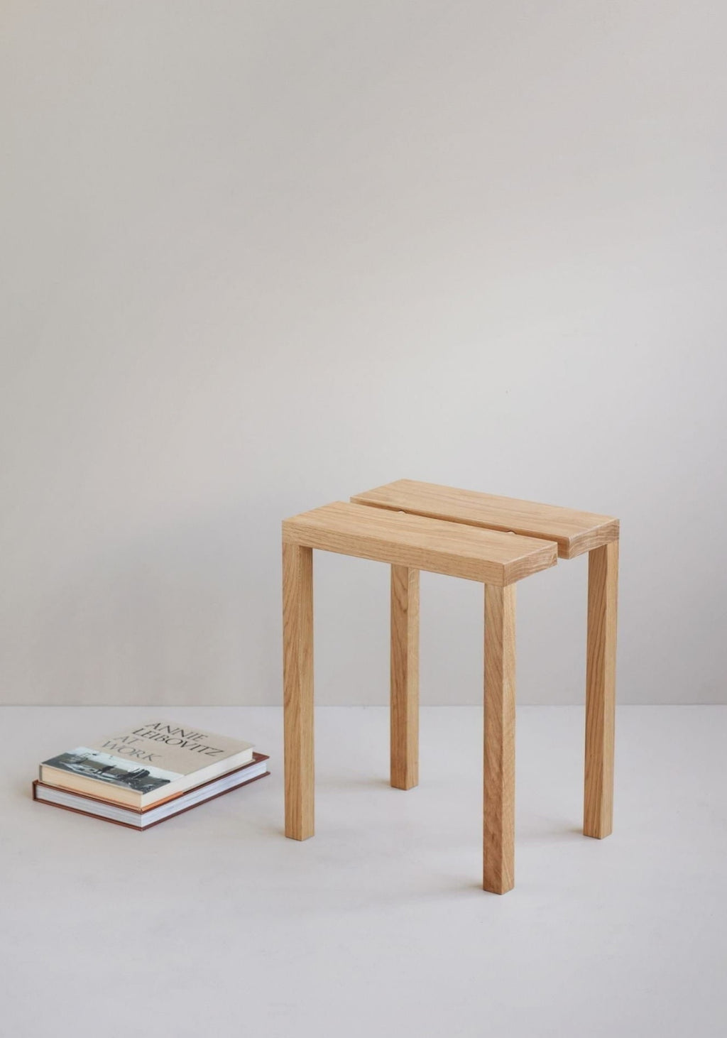 Versatile Moebe Peg Stool: Oak Seat, Table & Stand - Stackable & Portable