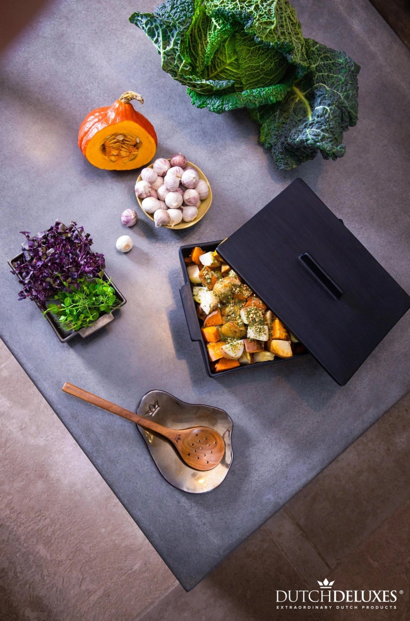 Dutchdeluxes rectangular casserole dish large, matt black