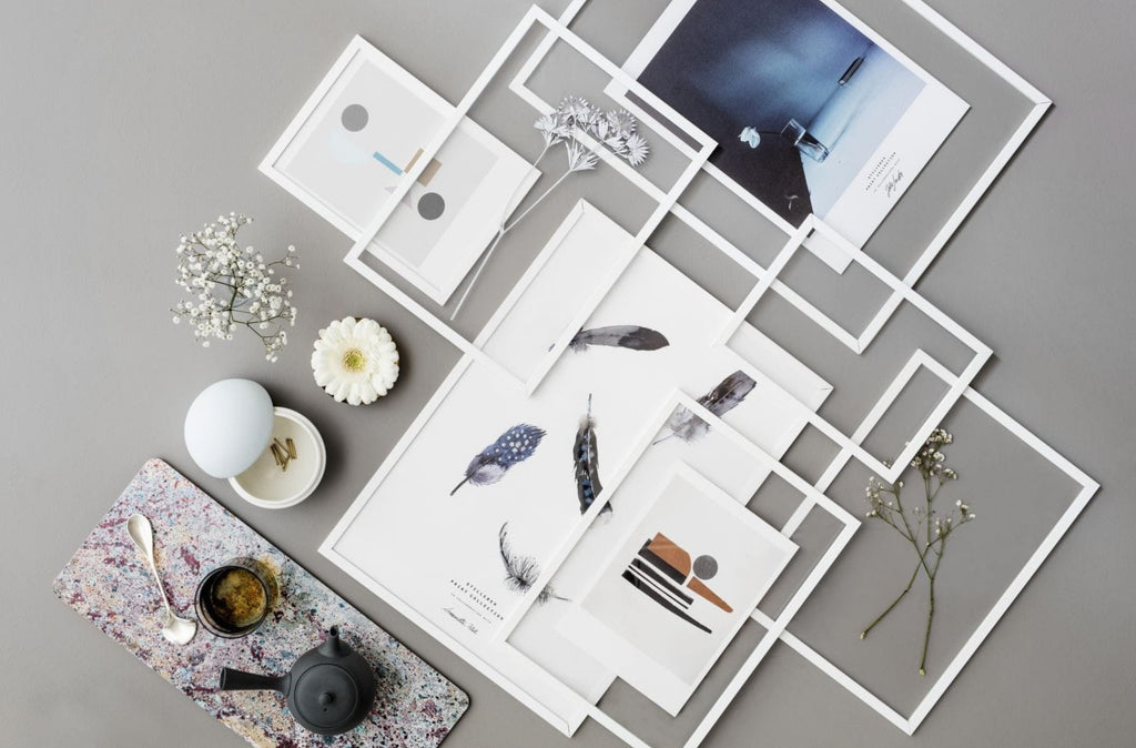 Moebe A4 White Frame: Sleek Aluminum & Acrylic Design, Made in Europe