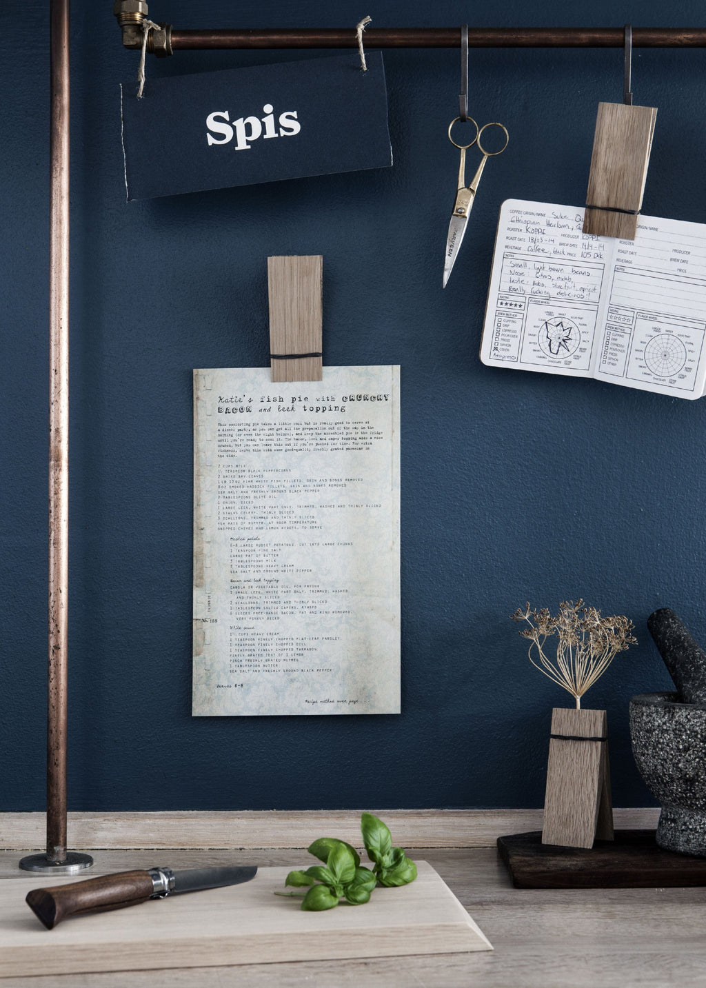 Moebe Oak Wooden Clips - Versatile Pinch Series for Home & Office Use