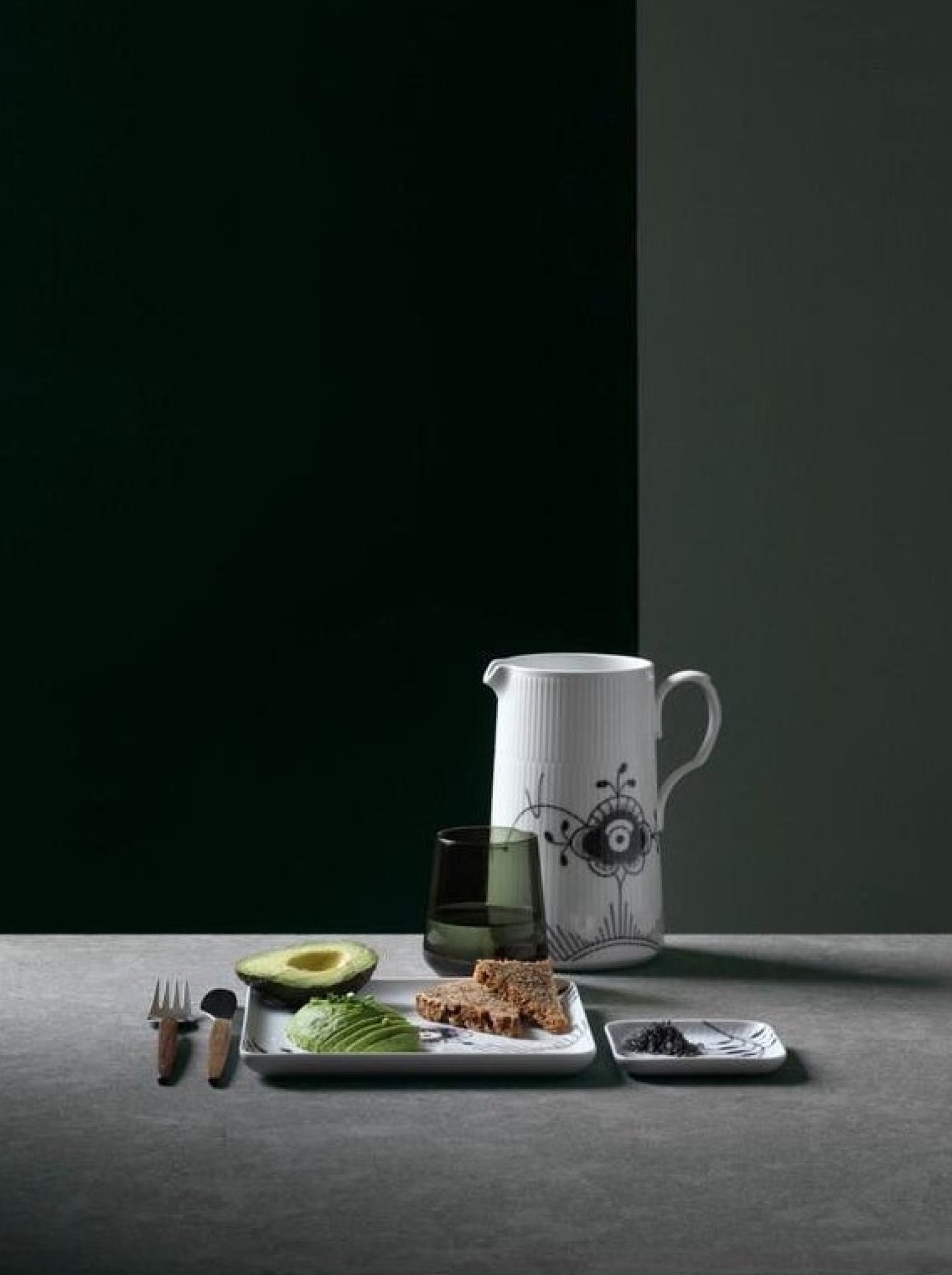 Royal Copenhagen Black Fluted Mega Jug, 1,5 L