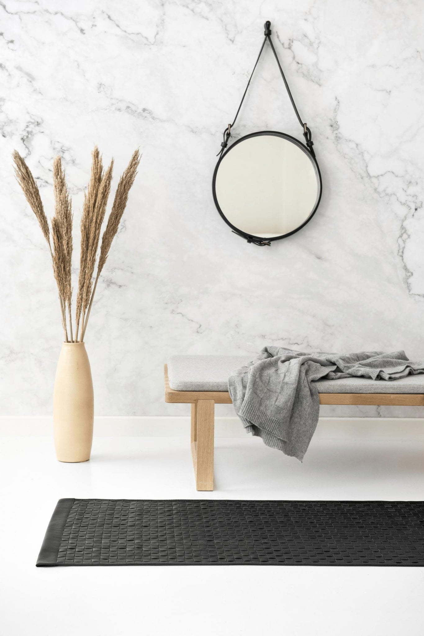 Rug Solid Tuscany Rug Black, 140 X 200 Cm