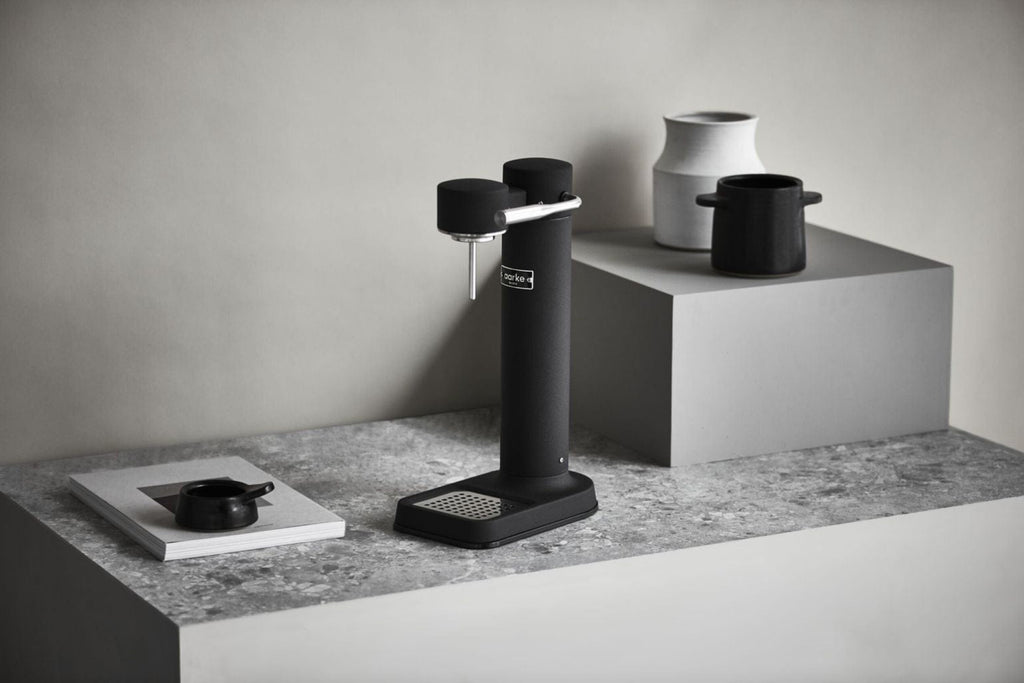 Aarke Carbonator 3: Stylish Matte Black Soda Maker with Stainless Steel
