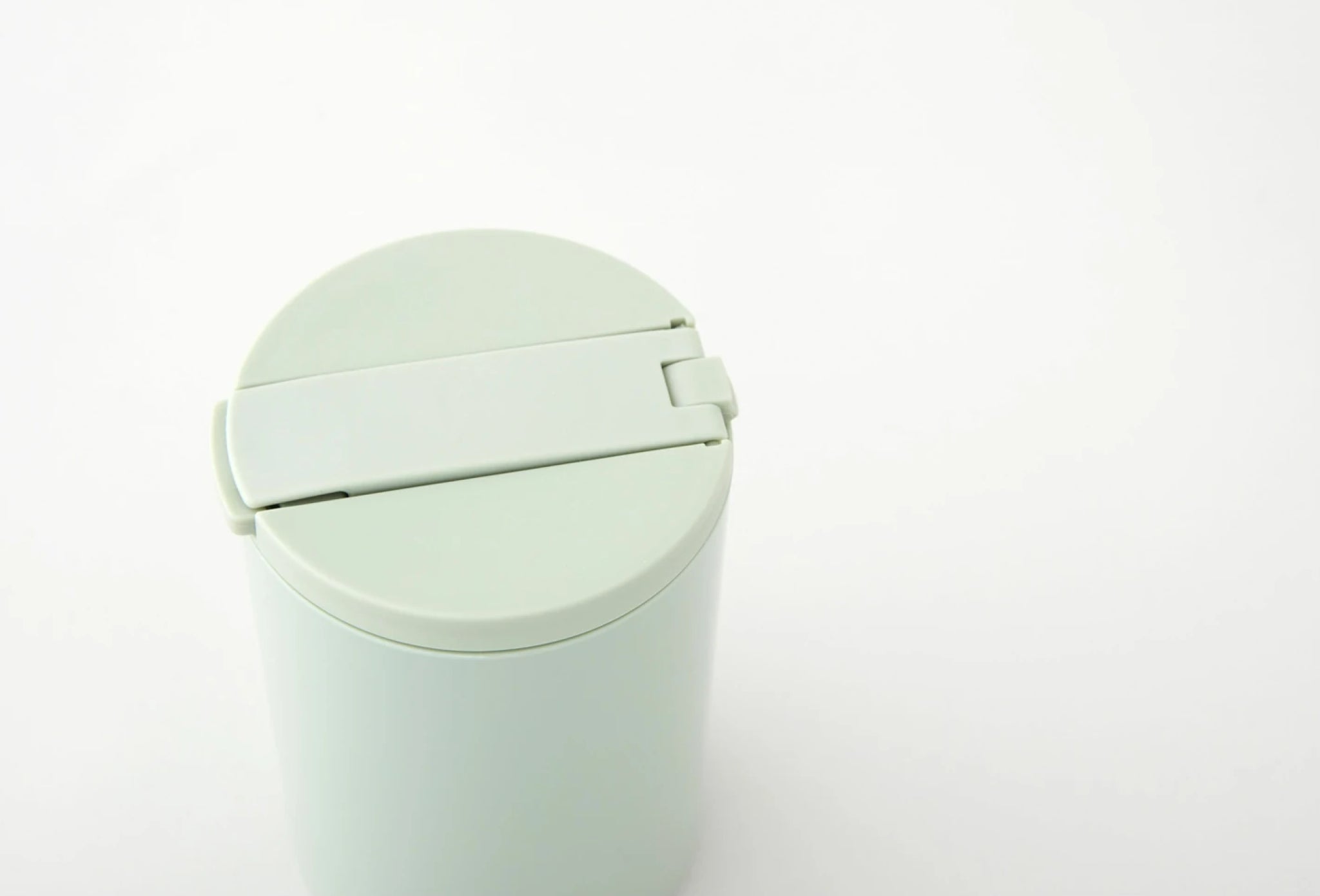 Design Letters Kids Straw MUG 330 ml, light grass 端 n