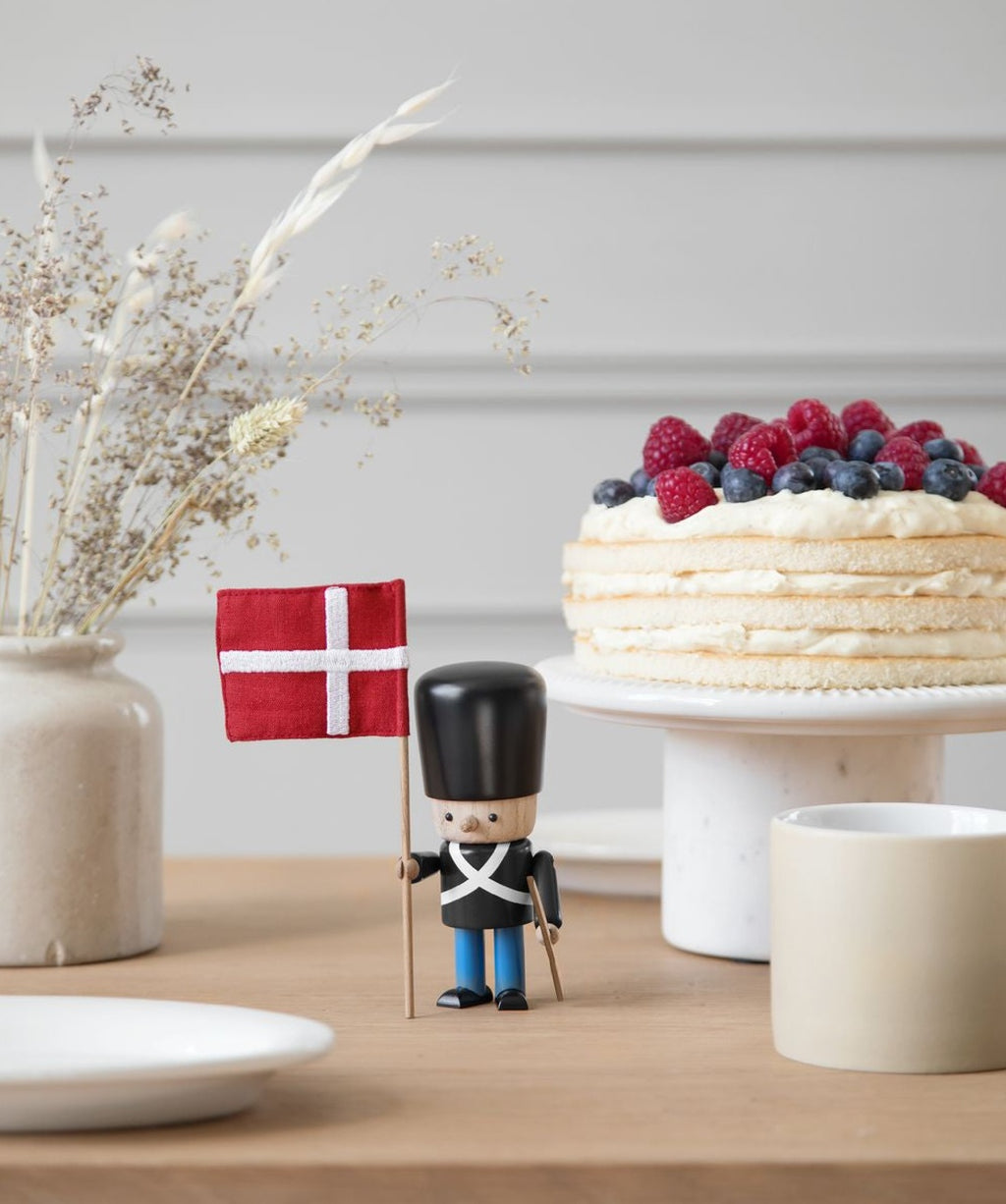 Novoform Design Danish Royal Guard Decorative Figure, Black Uniform