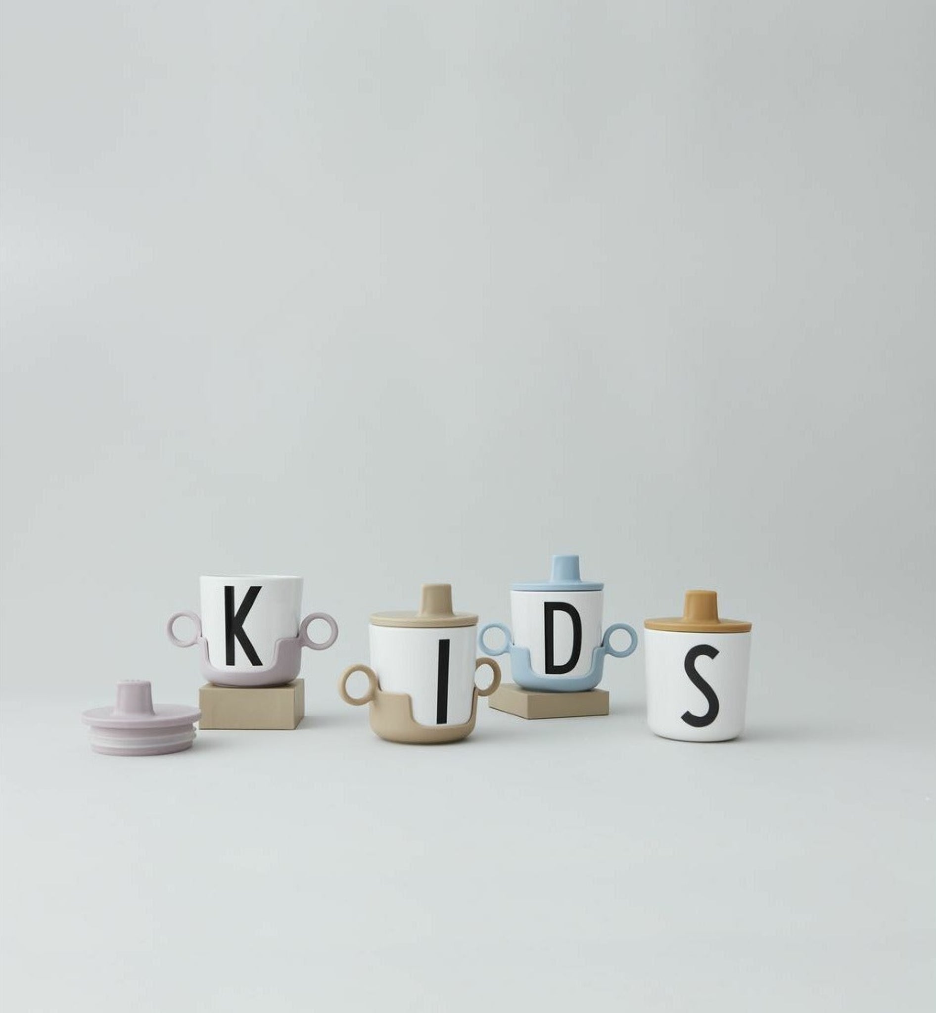 Design Letters Lid for Kids Melamine Cup, beige