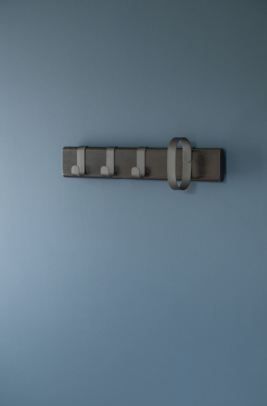 Novoform Design Fluke Wall Hook Small, Oak Black Lacquered