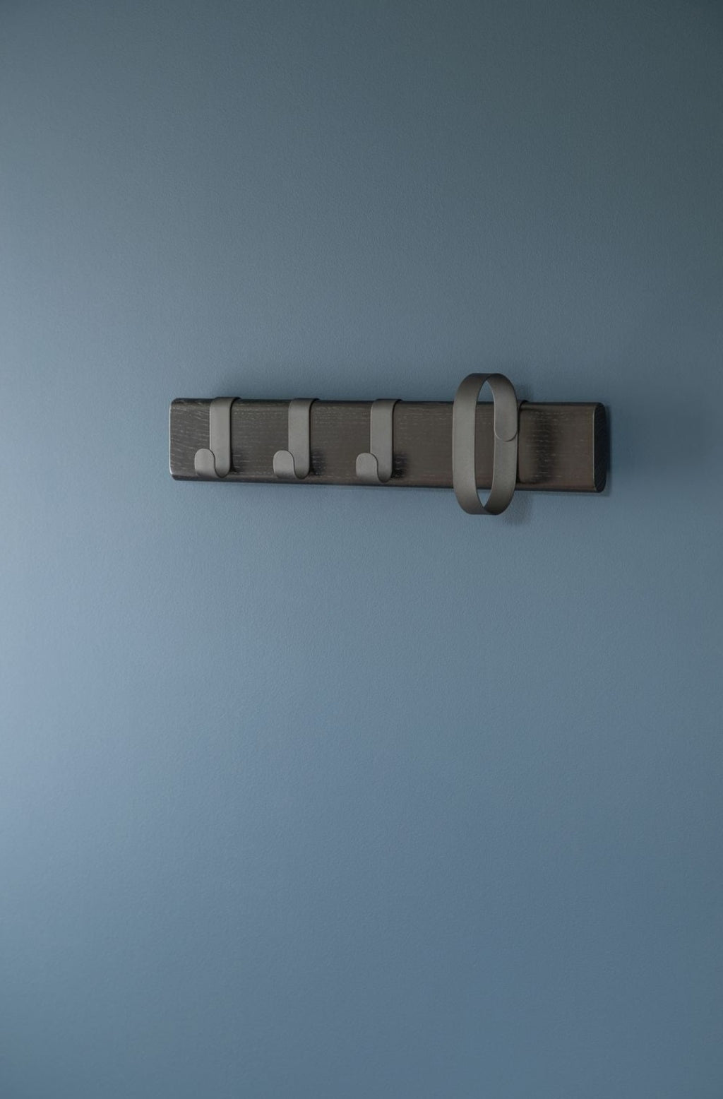 Novoform Design Fluke Wall Hook Small, Oak Black Lacquered