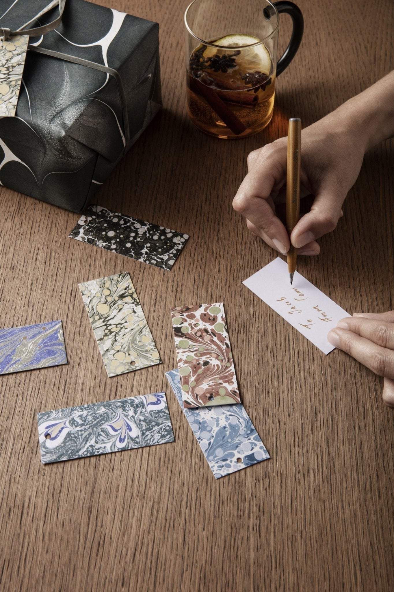 Ferm Living Art Gift Pendant Bordeaux, 6 Pcs.