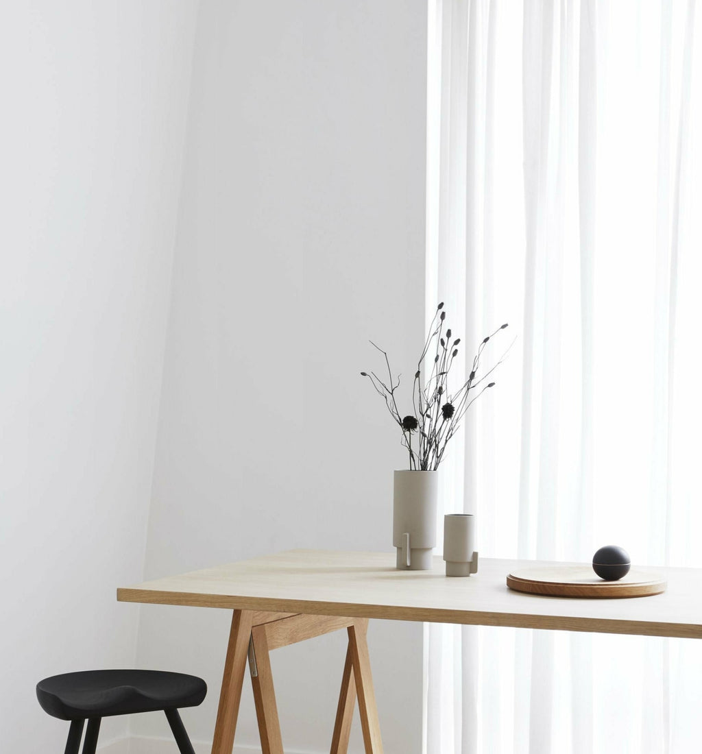 Form & Refine Alcoa Large Stoneware Vase — Light Grey 23 Cm, Matt/gloss