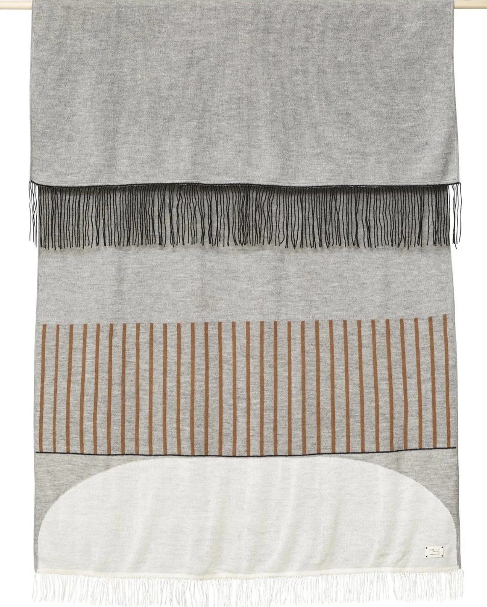Form & Refine Aymara 130x190 Cm 100% Alpaca Plaid Throw - Dark Grey