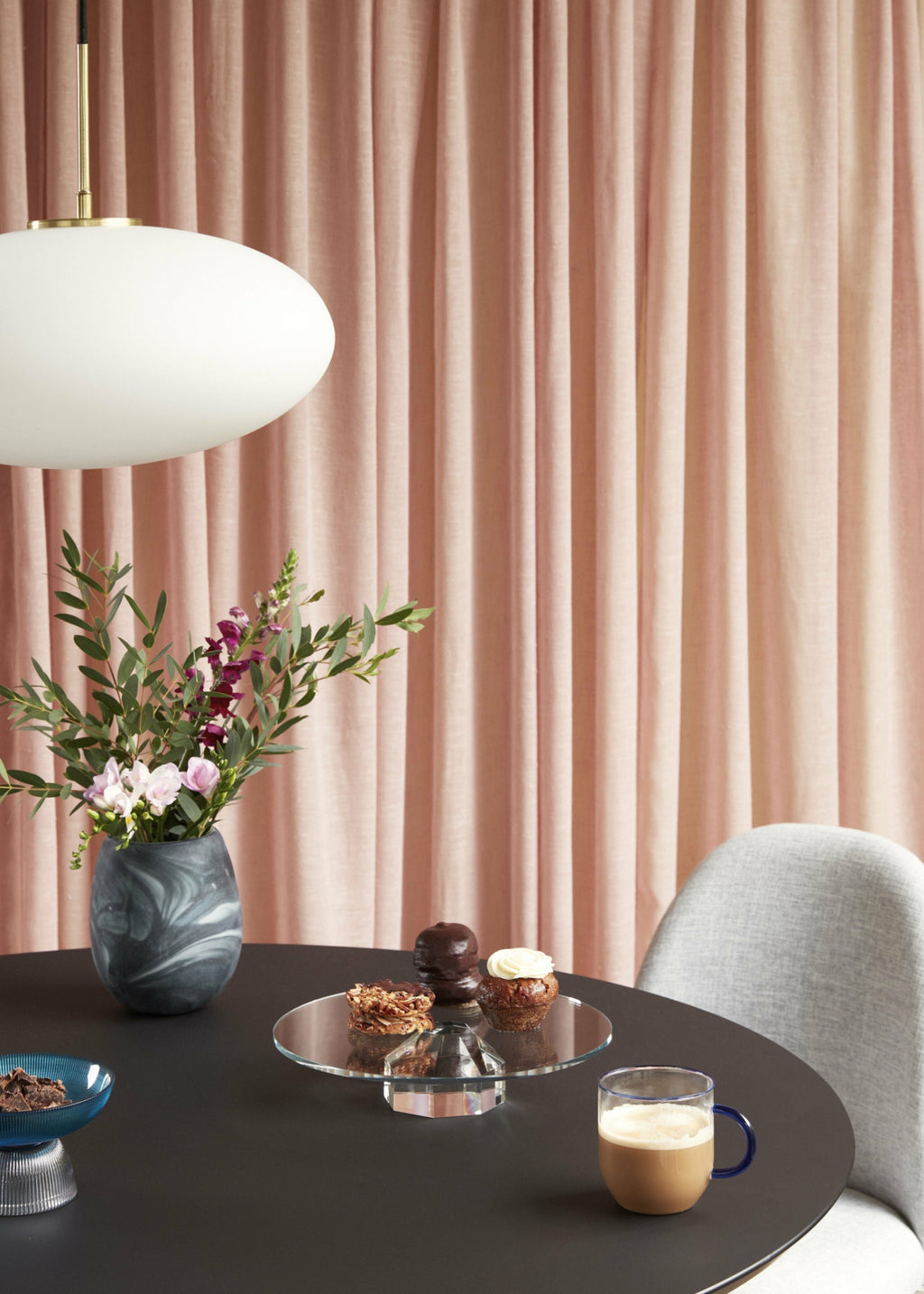 Elegant Hübsch Gem Cake Plate - Clear Glass for Baked Goods & Fruit