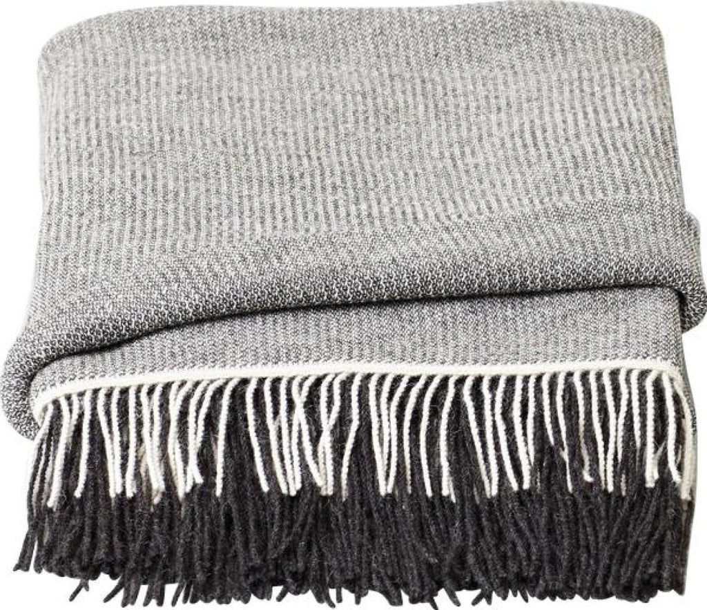 Form & Refine Aymara 100% Alpaca Plaid 130x190 Cm — Light/dark Grey