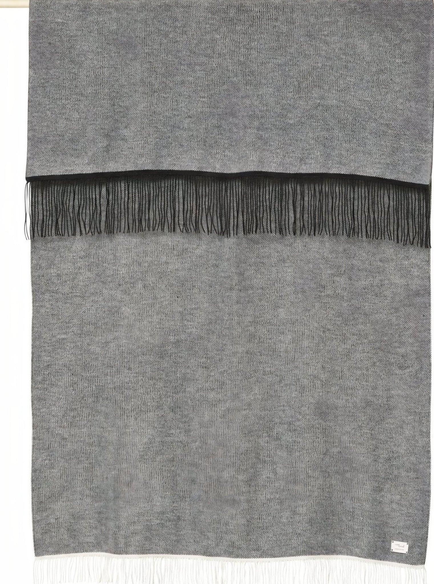 Form & Refine Aymara 100% Alpaca Plaid 130x190 cm — Light/Dark Grey