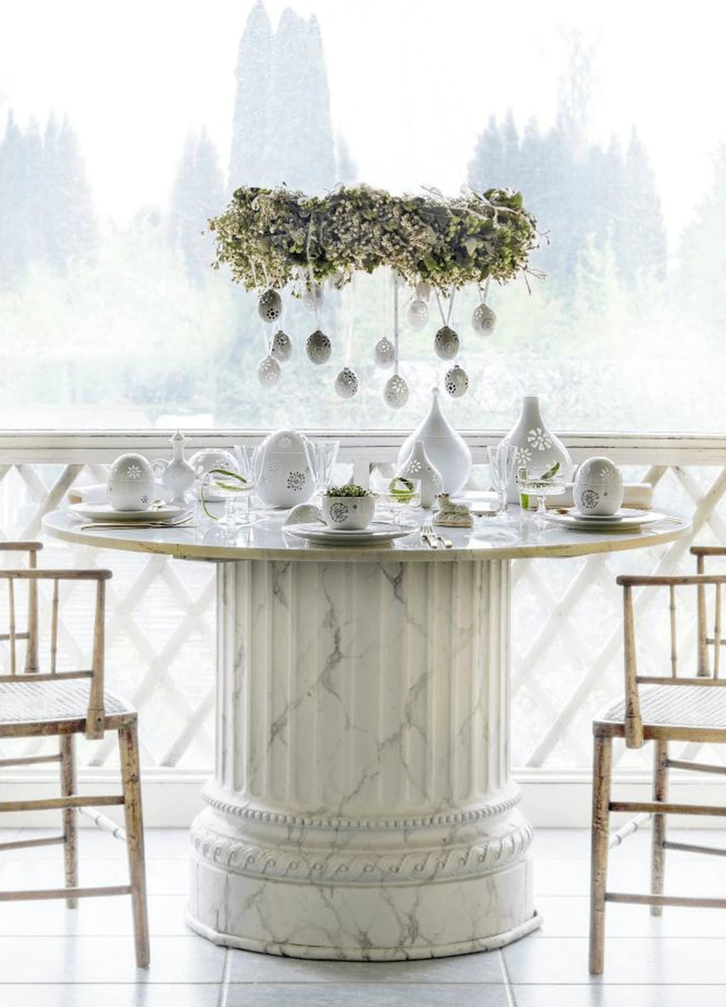 Bjørn Wiinblad Easter Egg, White