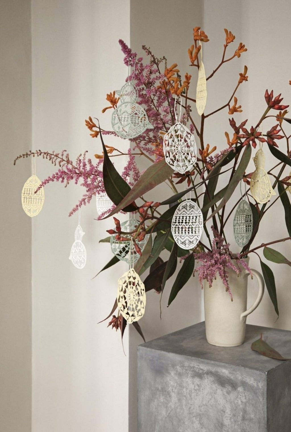 Juna Easter Gækkebrev, White