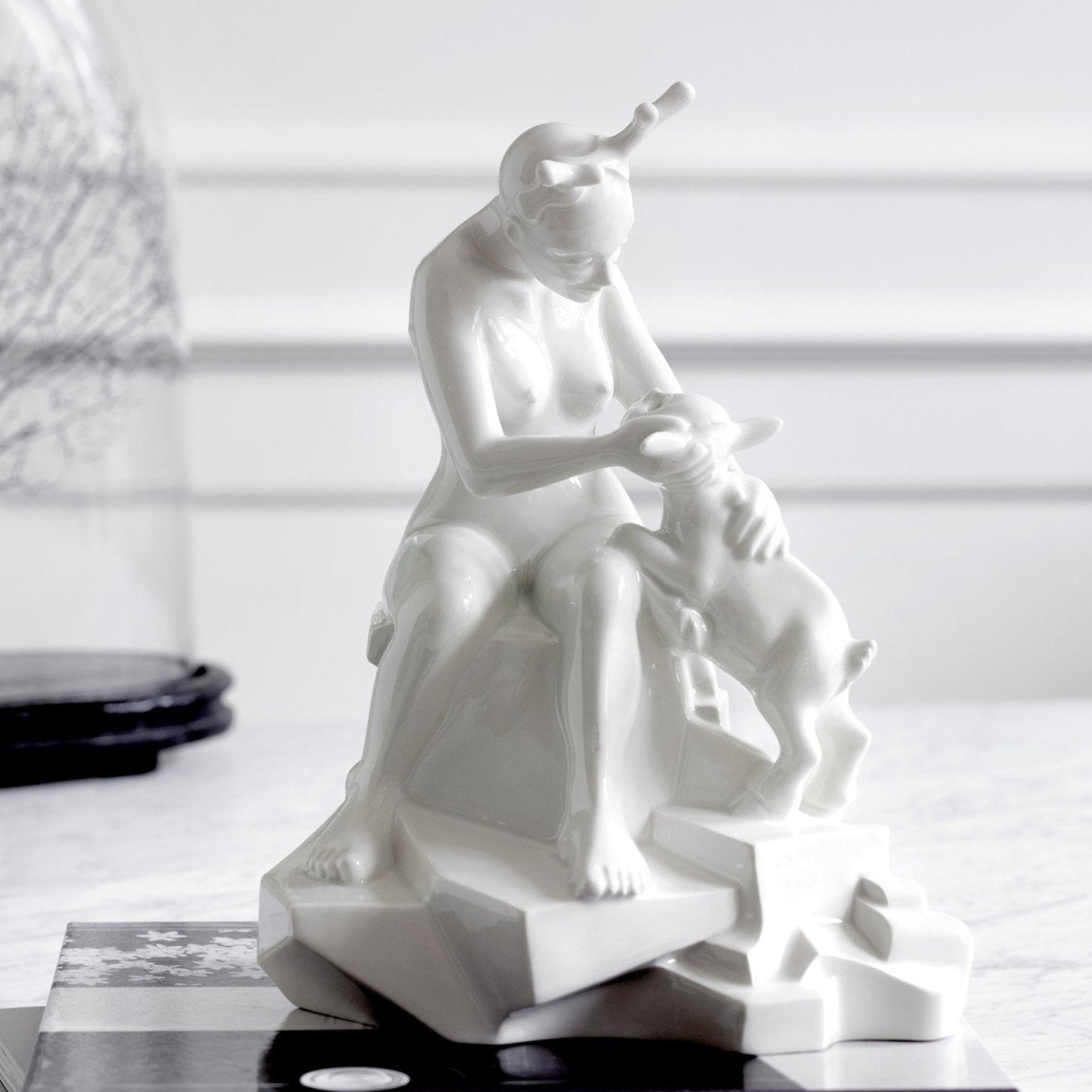 Kähler Stories of Eve Figure, Tenderness