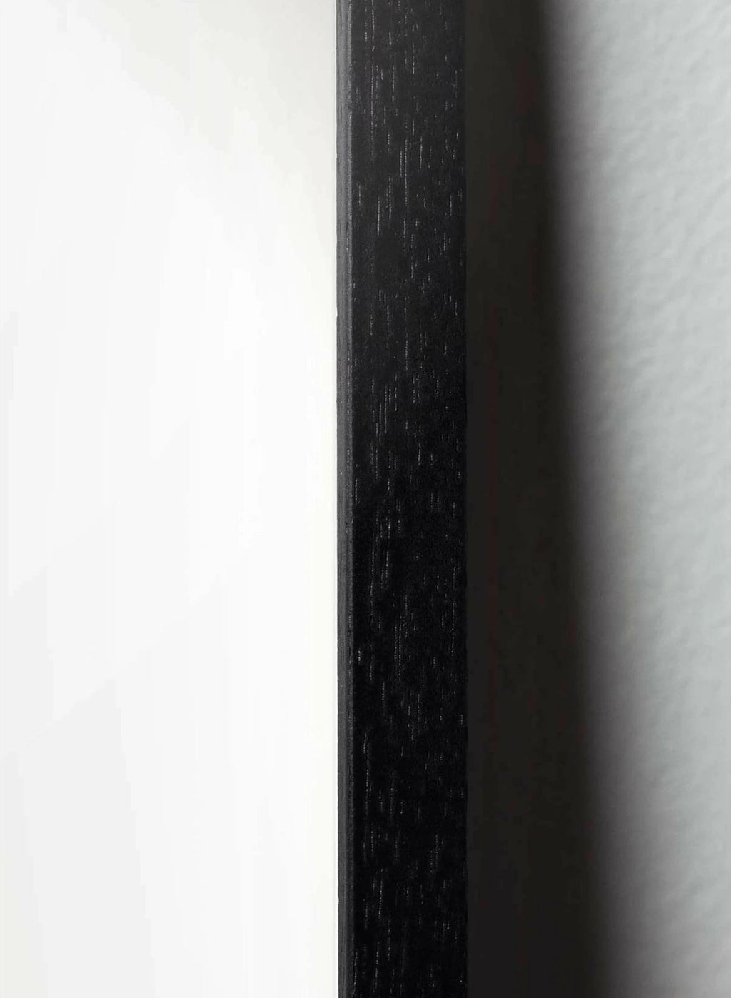 Brainchild flowerpot classic poster, frame in black lacquered wood A5, black background