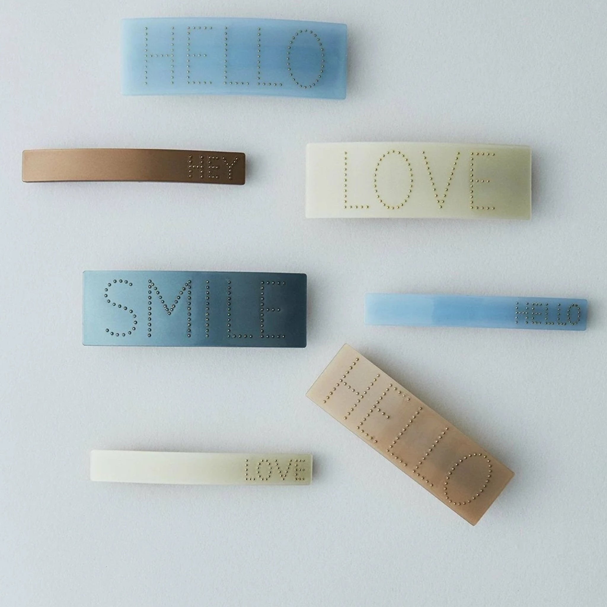 Design Letters Iconic Hair Clip, to the Moon, Pink