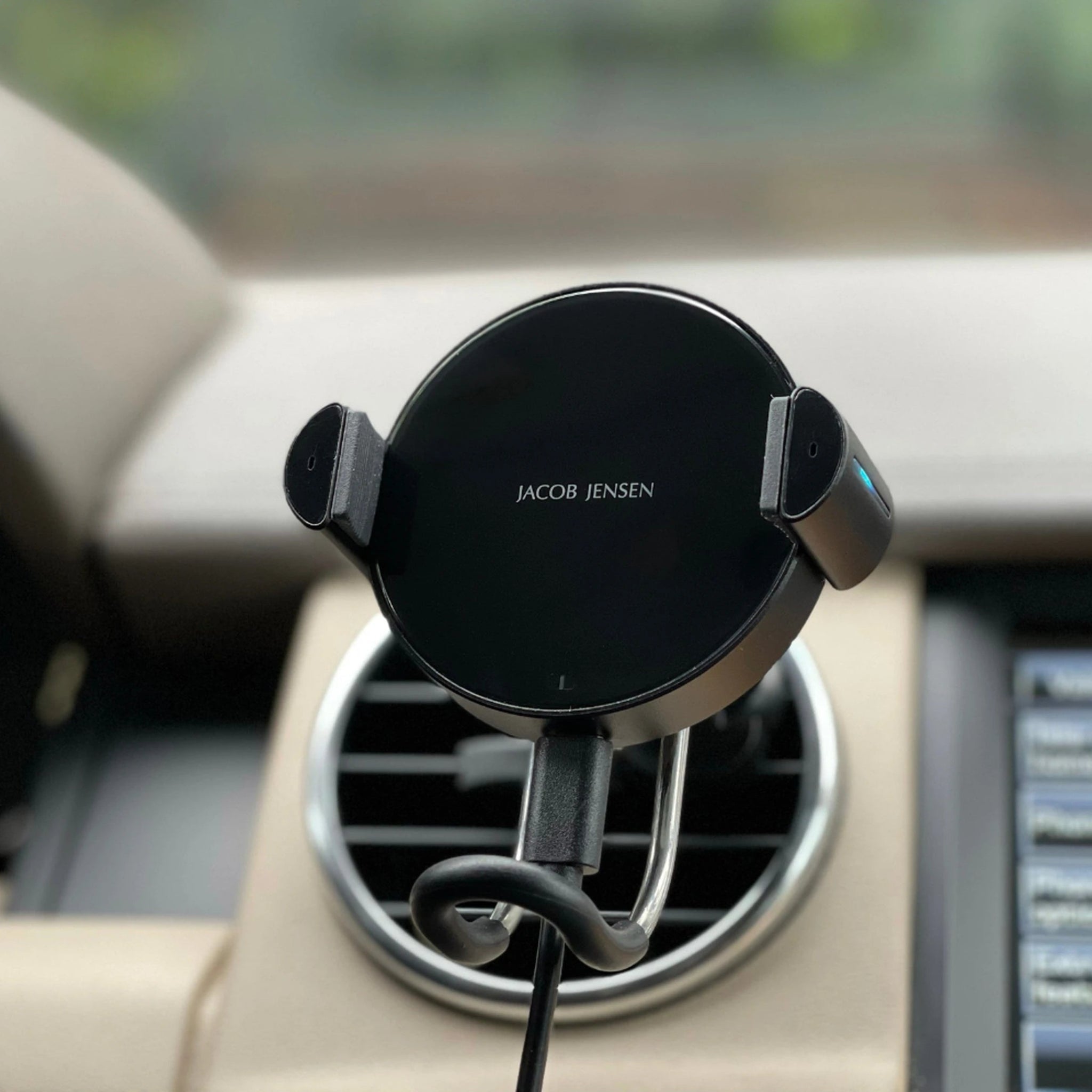 Jacob Jensen QI Charger Wireless Charger