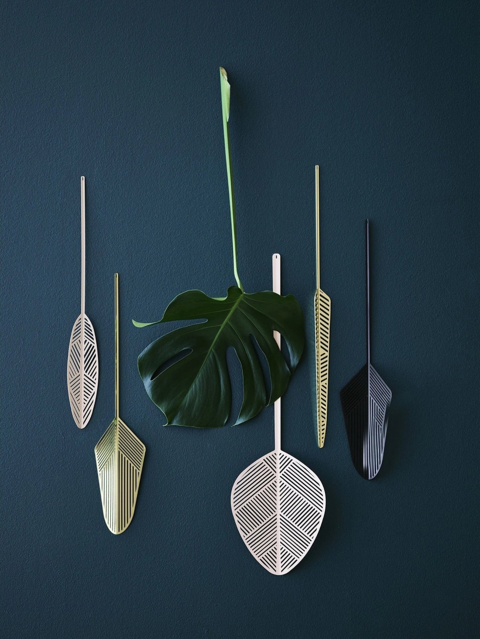 Lucie Kaas Leaflike Metal Sheet Alva Pink, 50,6cm