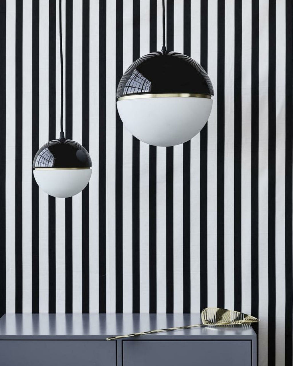 Lucie Kaas Macaroon pendant lamps dark grey, Ø26 cm
